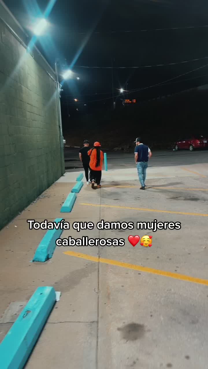 @karely