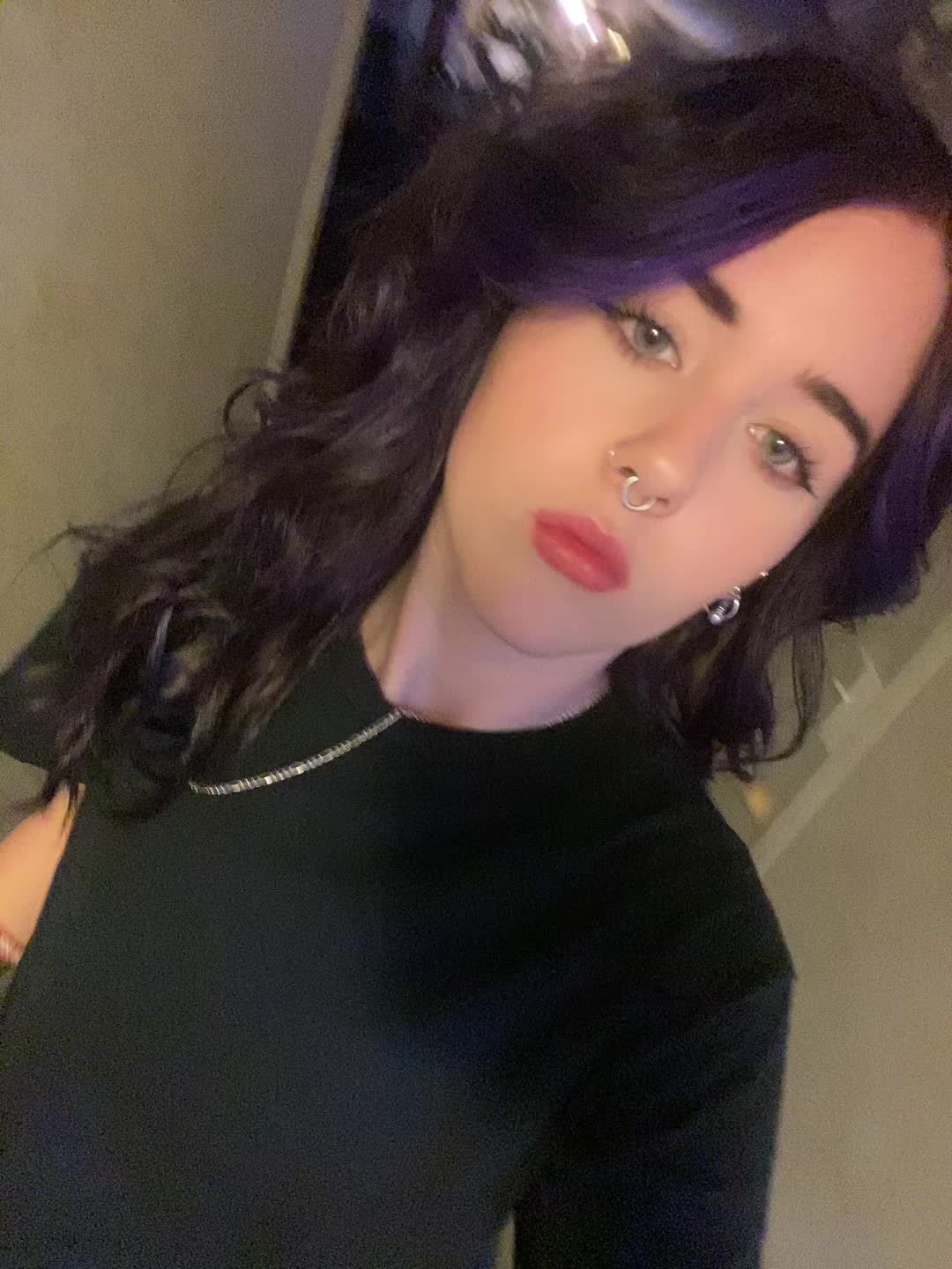 @g