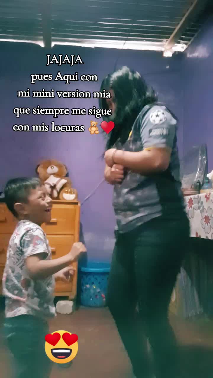 @Arianaplz