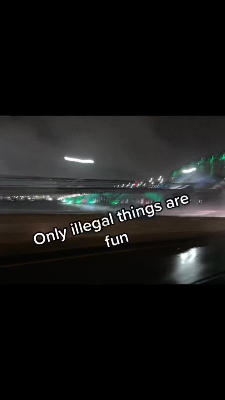 @😱