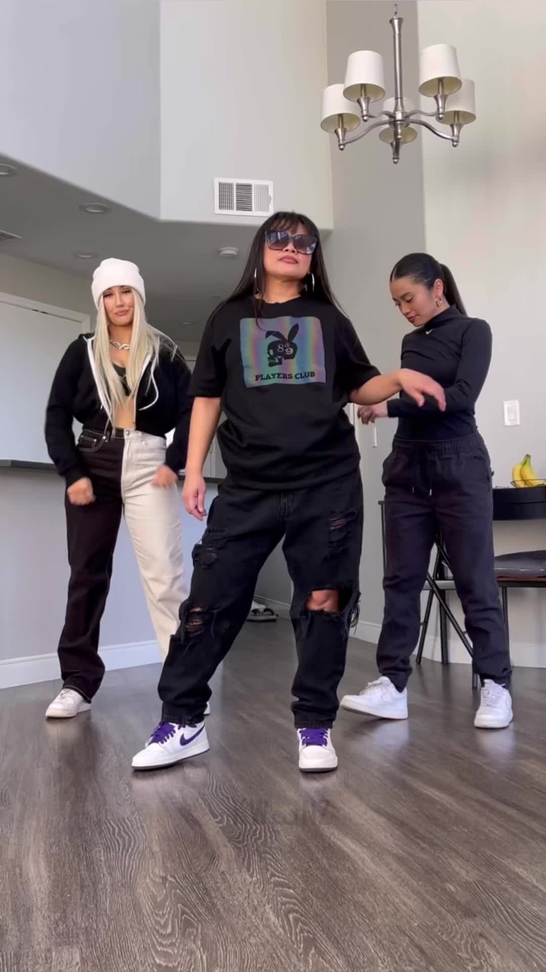 @Kweenz