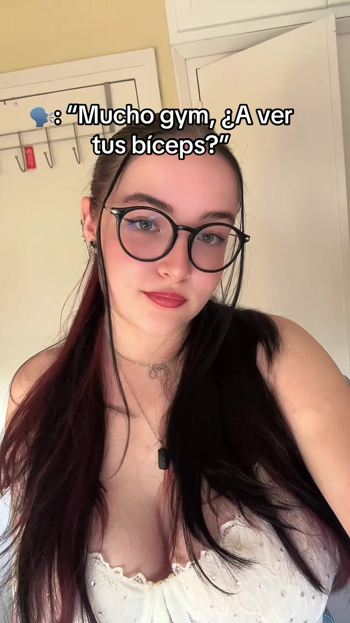 @🦋🐱