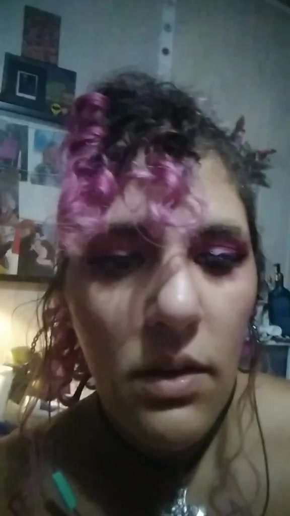 @XsatvrnX