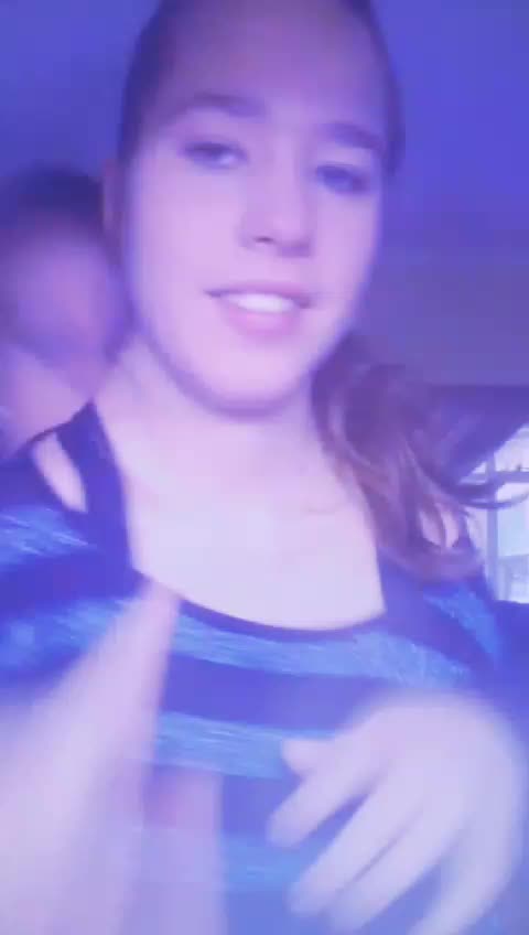 @moni2002