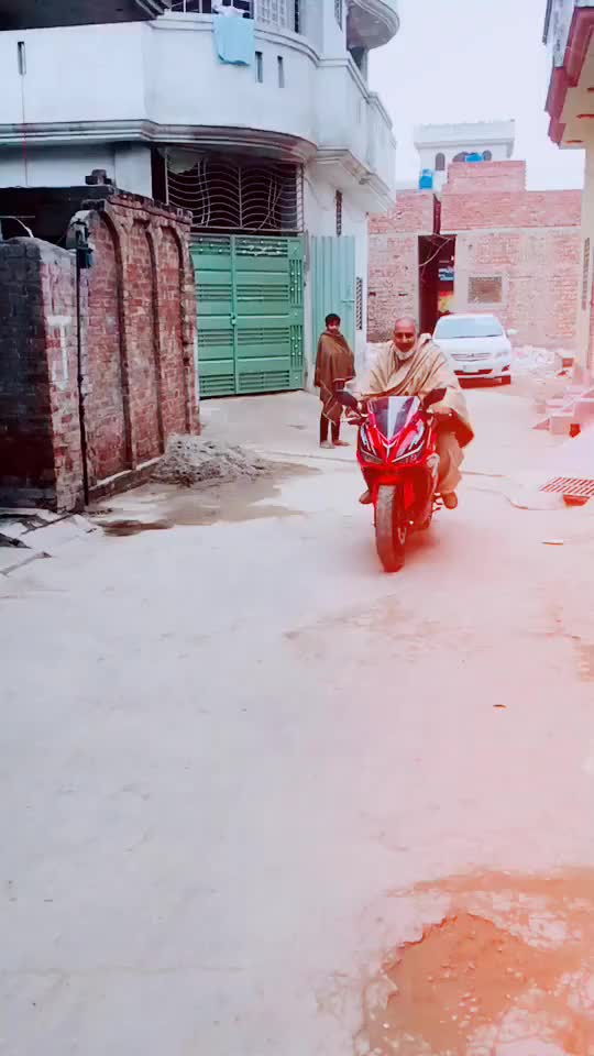 @R Saad Bhatti 🇵🇰 🇬🇷