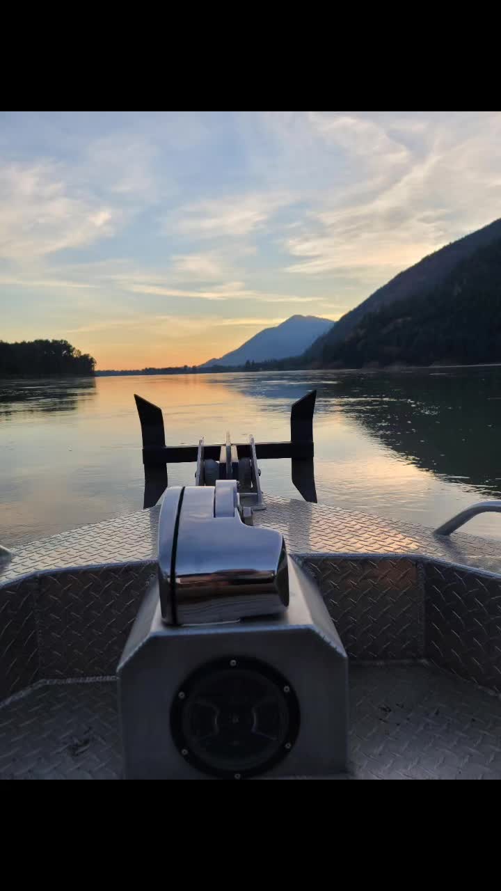 @BC WILDLIFE JETBOAT TOURS
