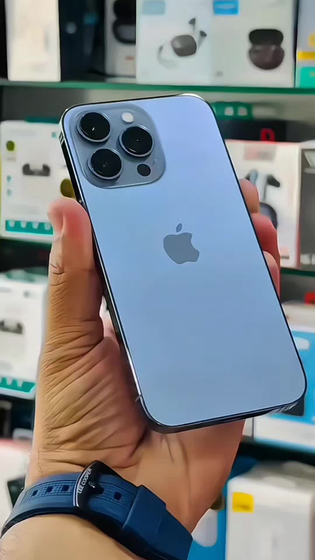 @𝐀𝐩𝐩𝐥𝐞 𝐒𝐭𝐨𝐫𝐞 📱