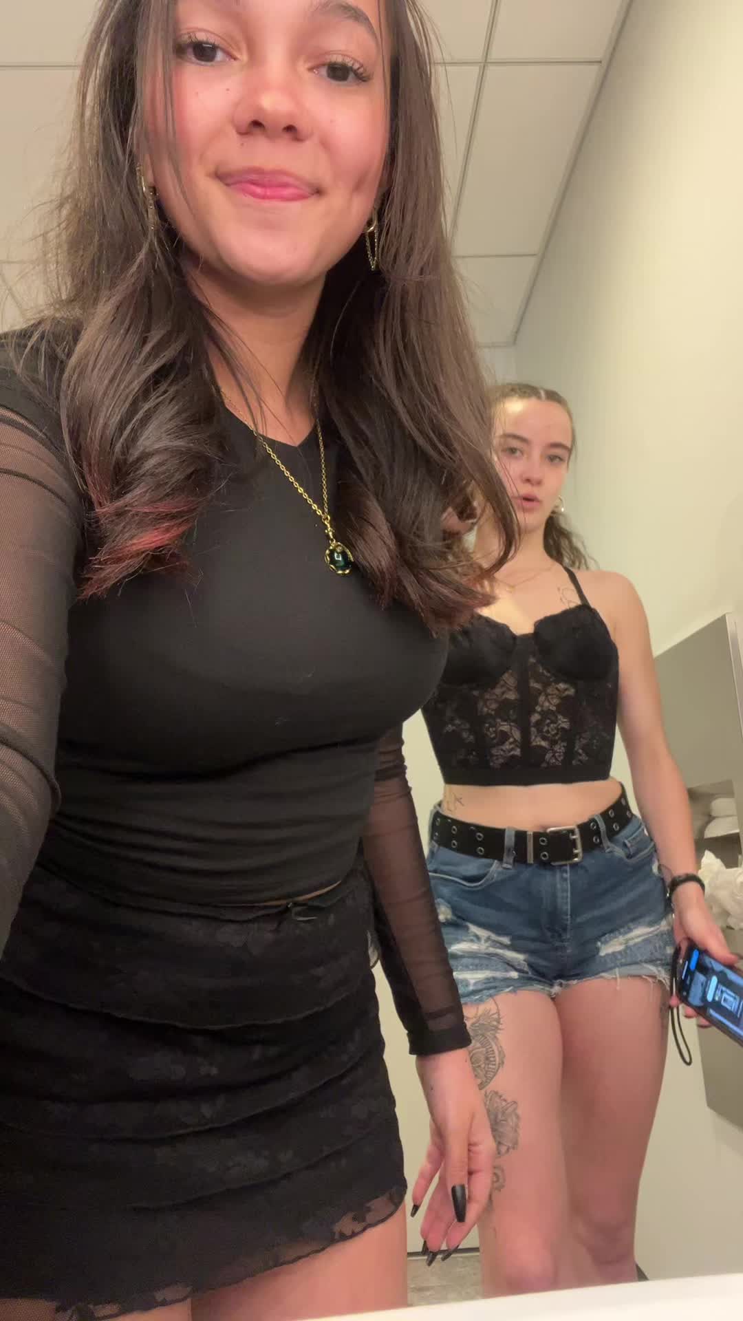 @kaitlynsue