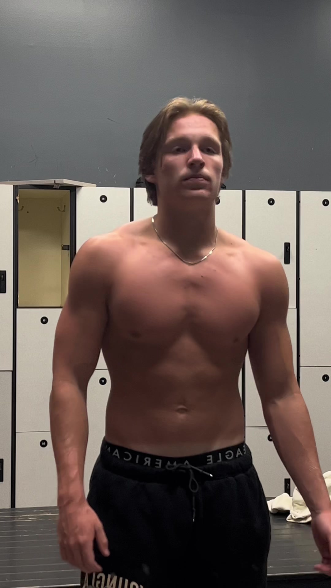 @jackedtholen