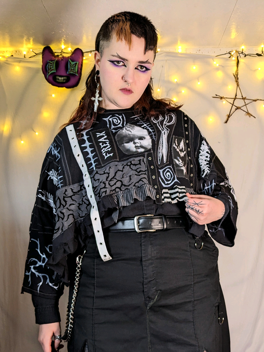 @exoumbraclothing