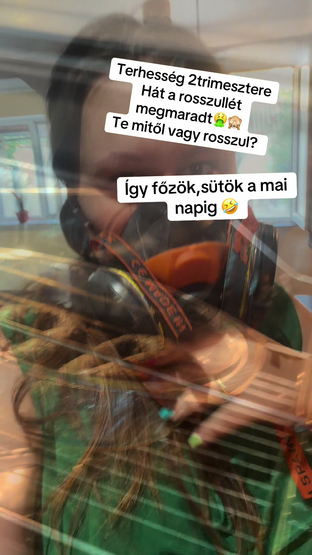 @T&uuml;nde-M&oacute;nika Fejős