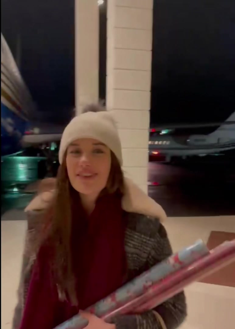 @Ella Bleu Travolta