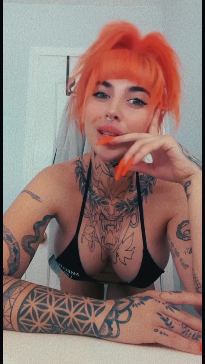 @✨T cheeks ✨