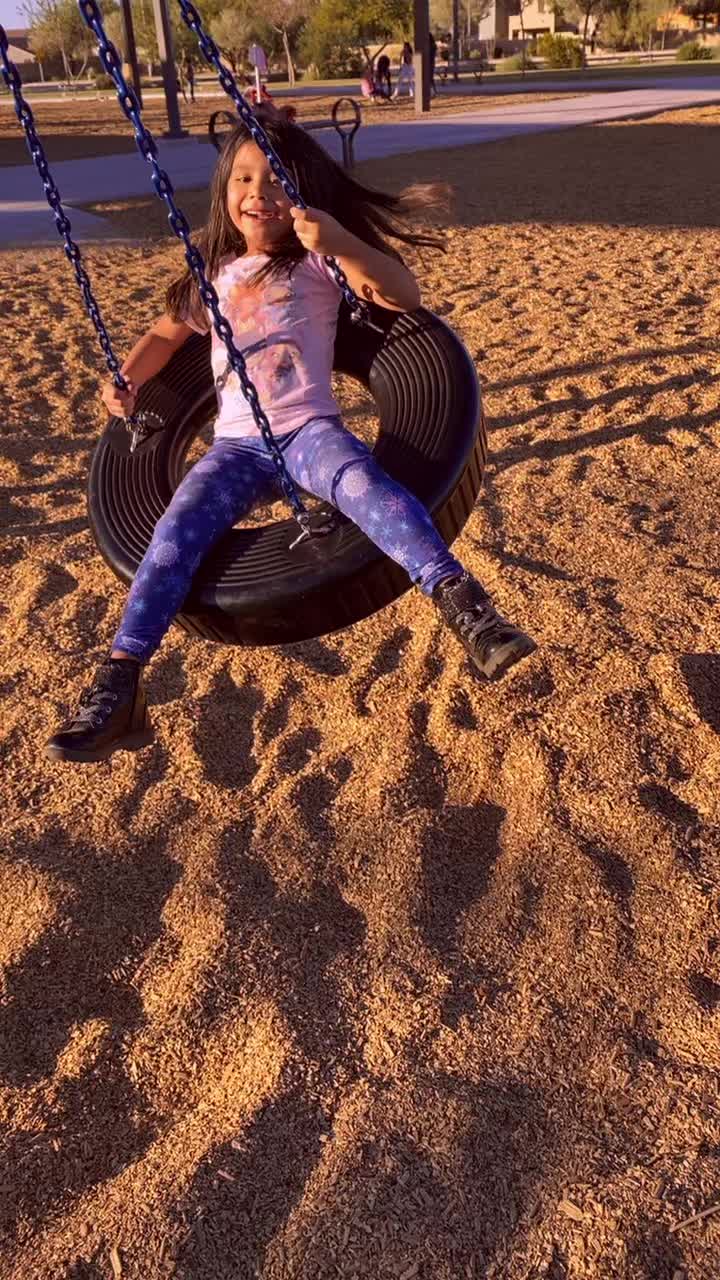@UPSIDEDOWN_kids