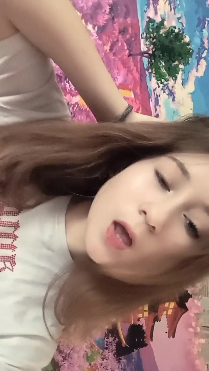 @YlliaMoon