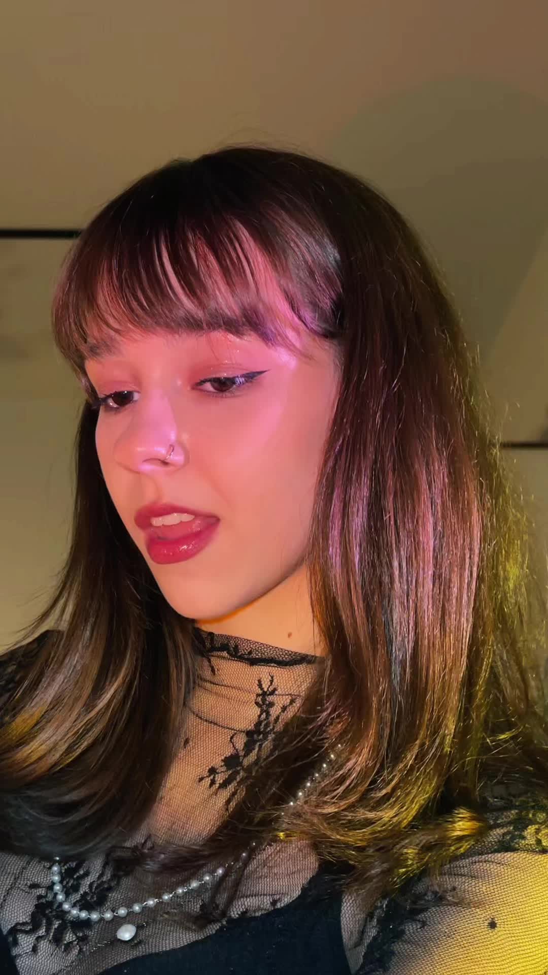 @Júlia