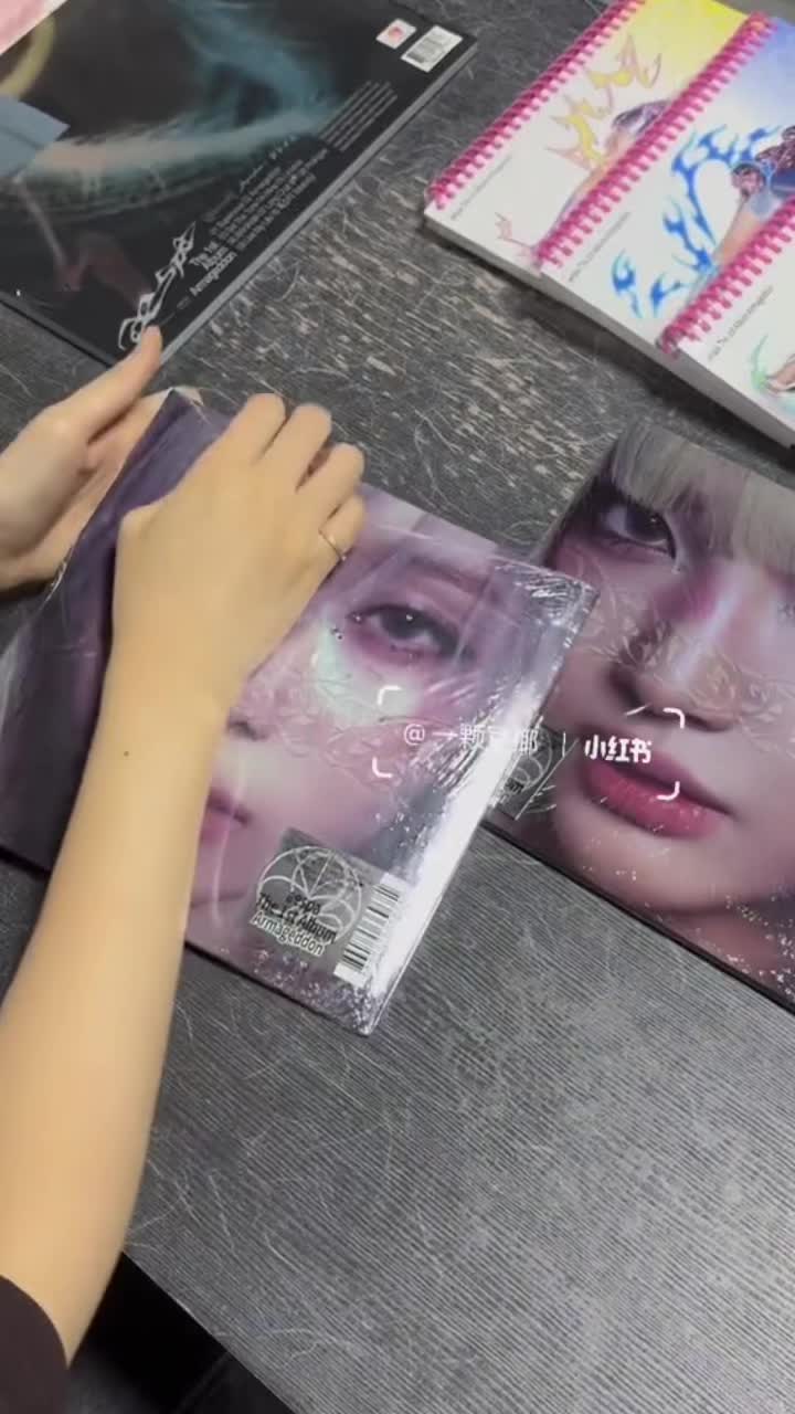 @<3