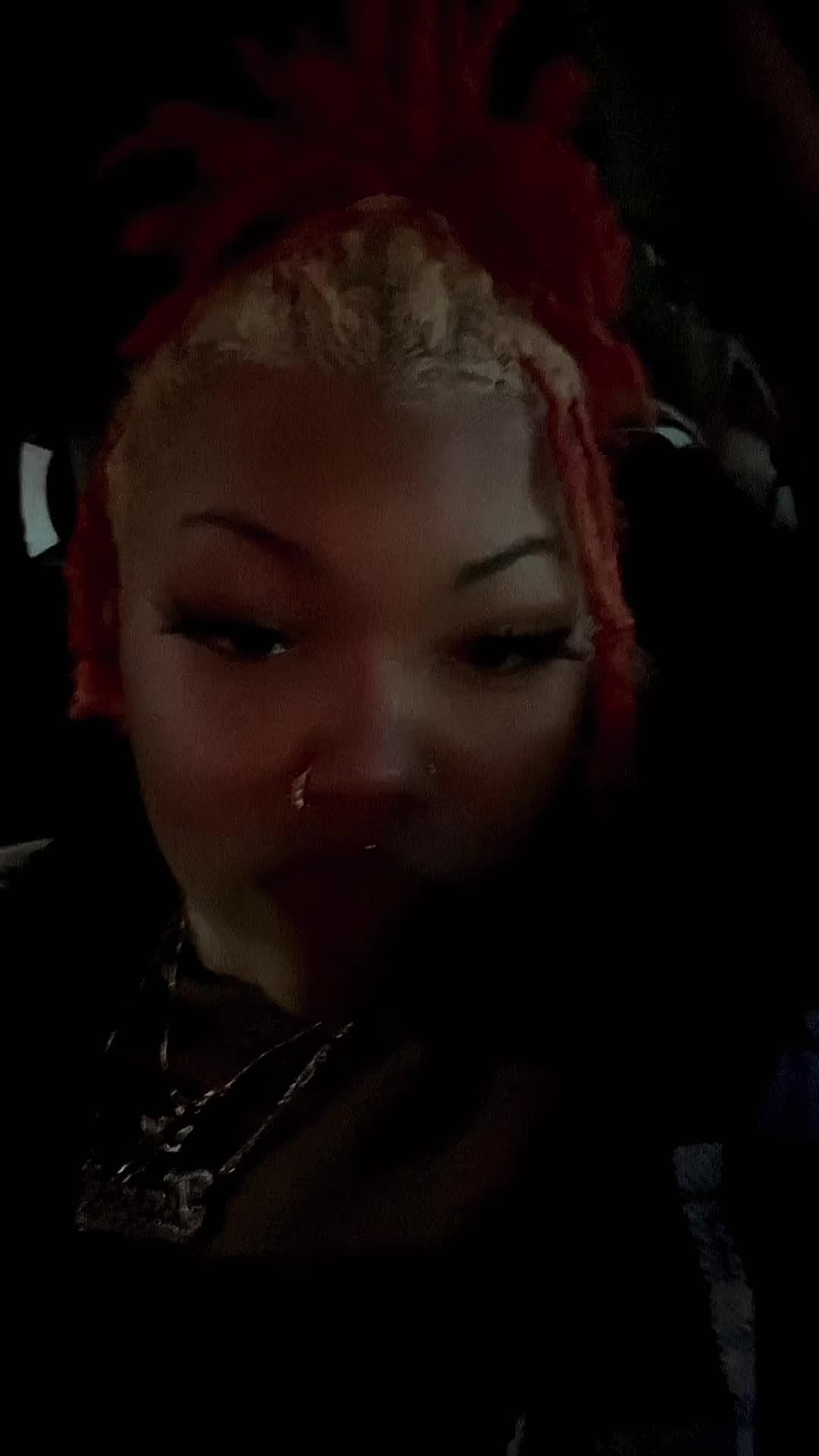 @Tee