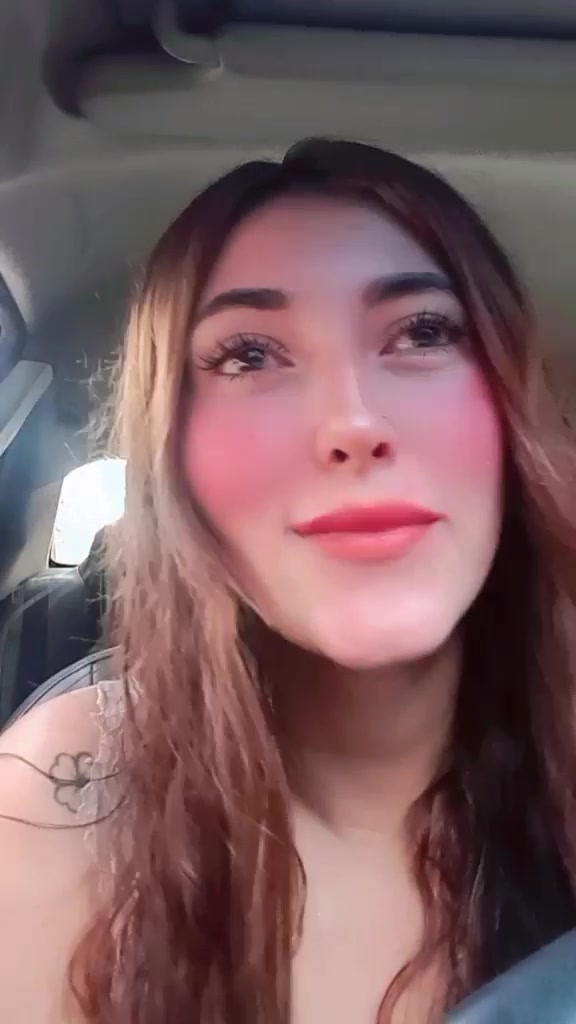 @Aleja_Doll