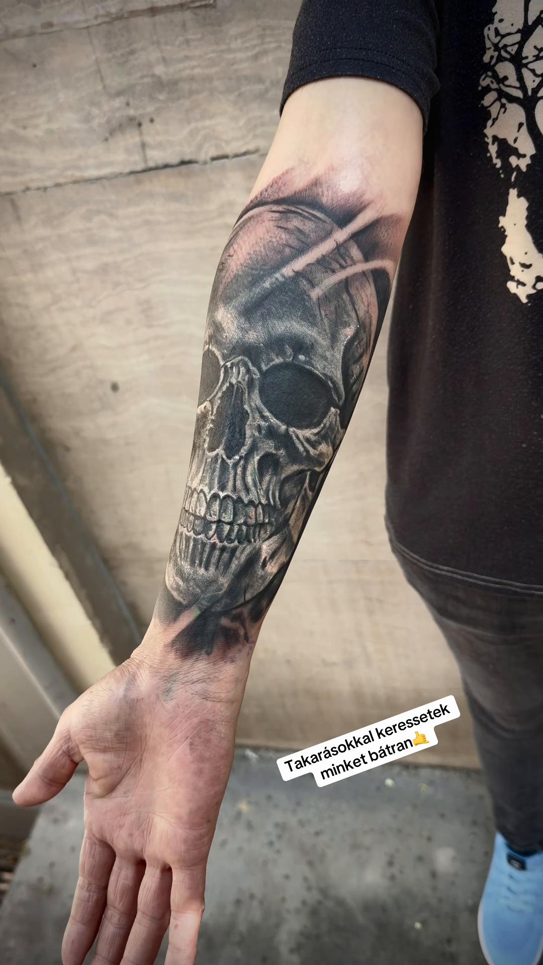 @Gerri Budapest Ink🤩