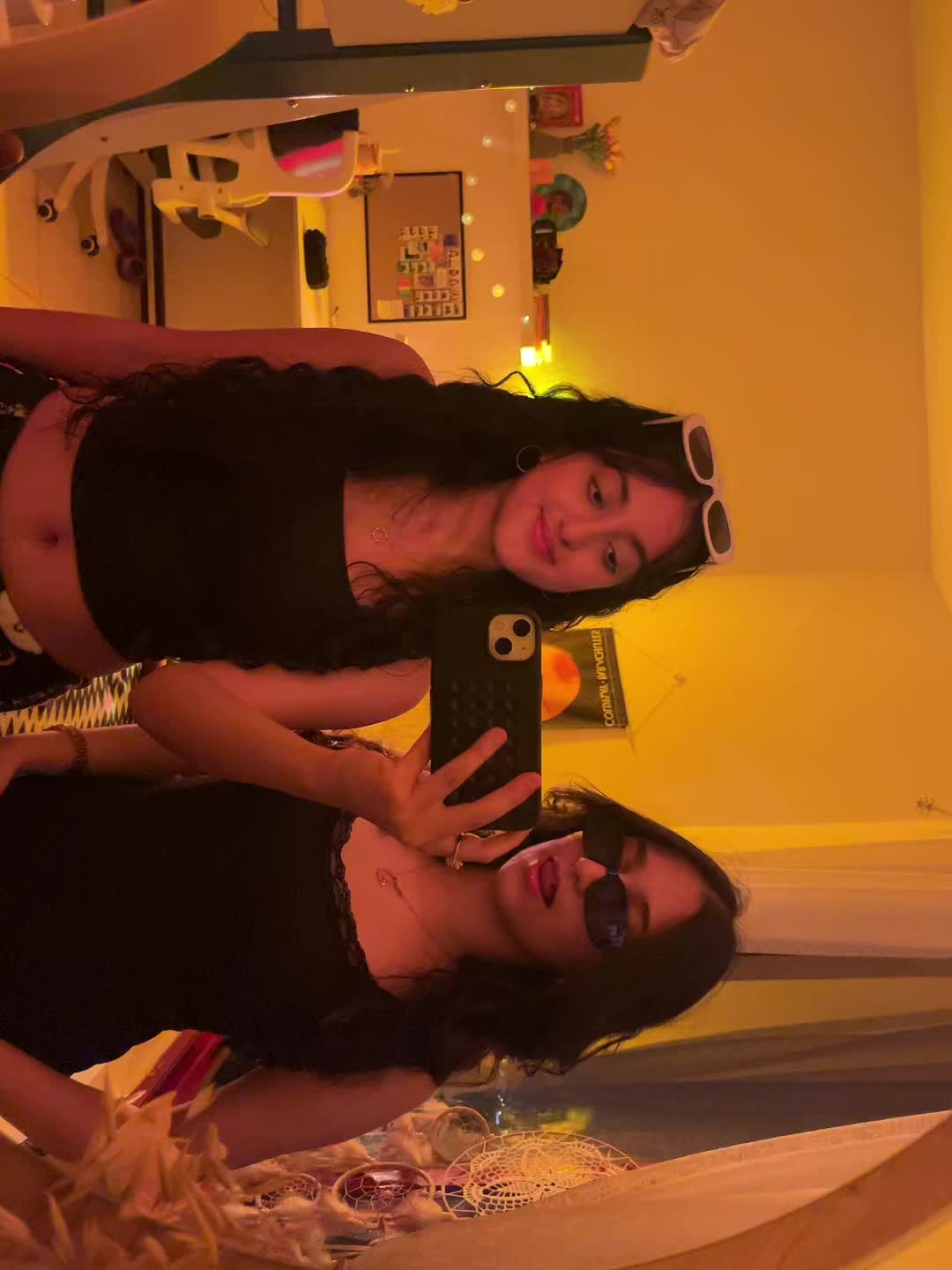 @Vedikaa