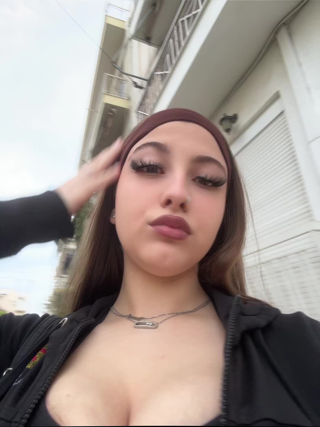 @𝓥𝓪𝓼