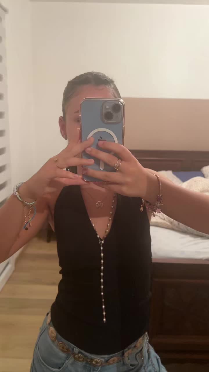 @🍒 𝒸𝑒𝓇𝒾𝓈𝑒 🍒