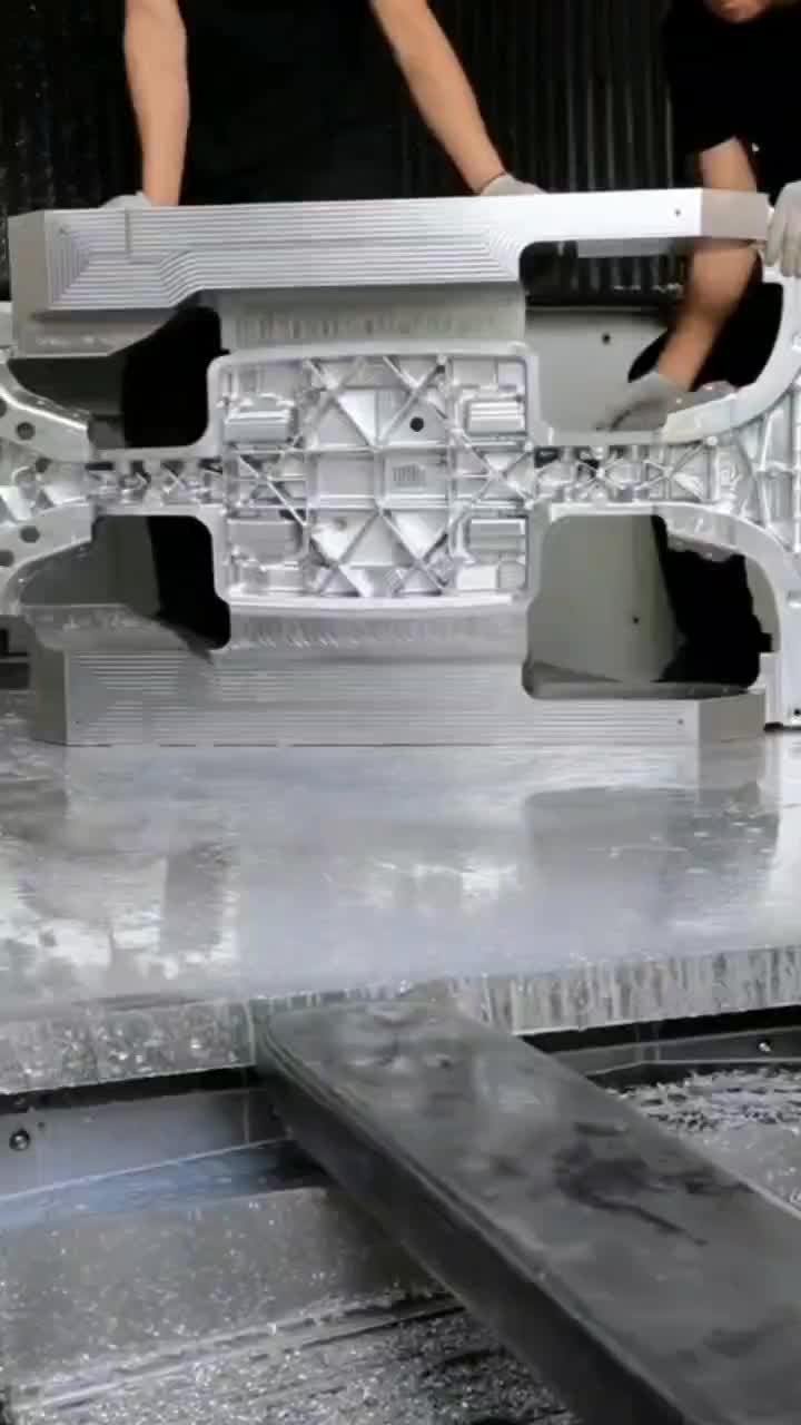 @CNC Machining Equipment