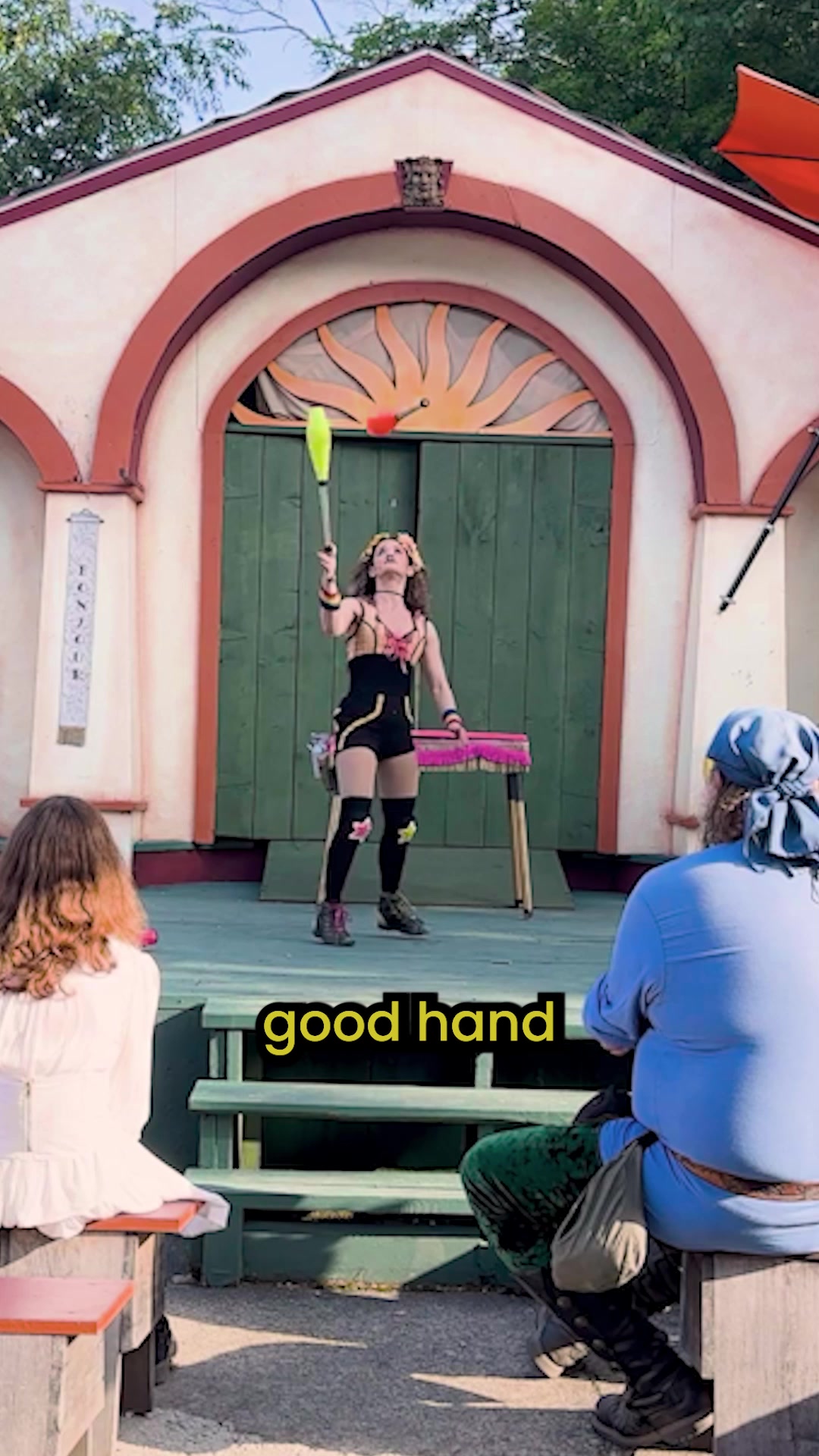 @Tiny Girl Big Show