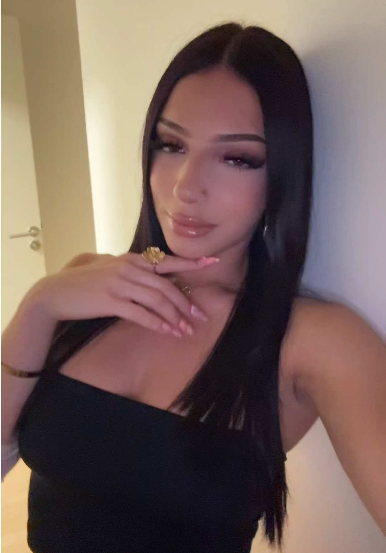 @L&eacute;a