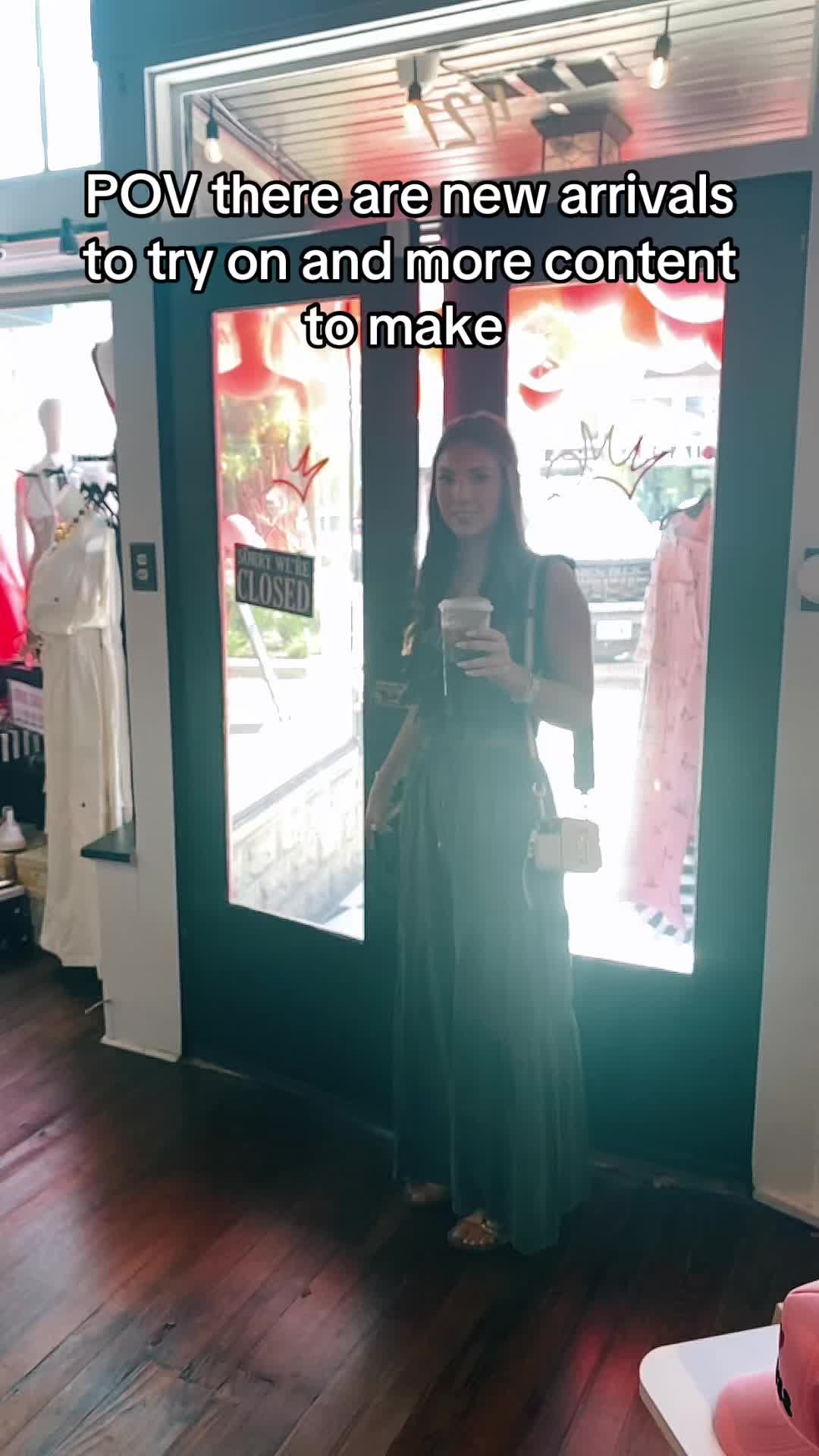 @Mom Queen Boutique