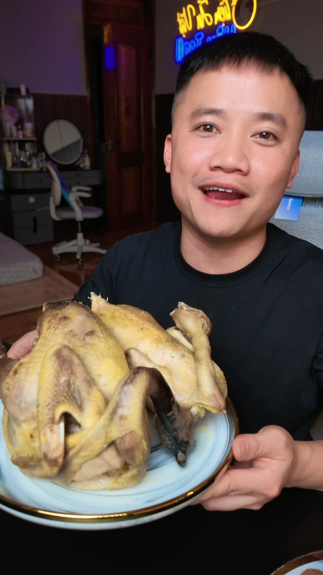 @Nguyễn Văn Hậu (Hậu Troll)