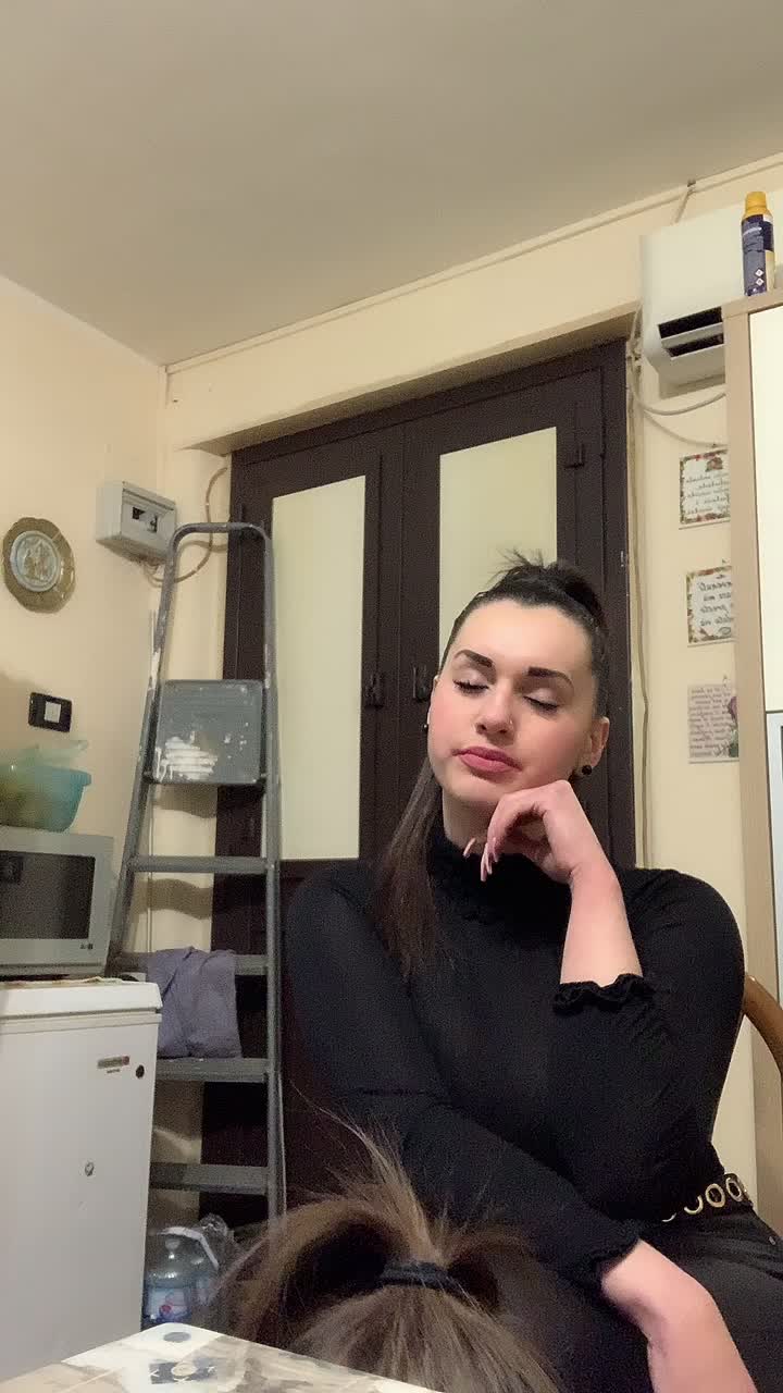 @𝓢𝓱𝓪𝓻𝓸𝓷👸🏻
