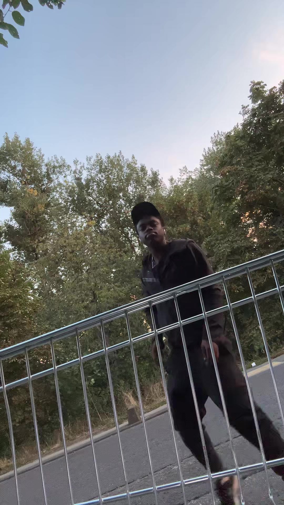 @GB