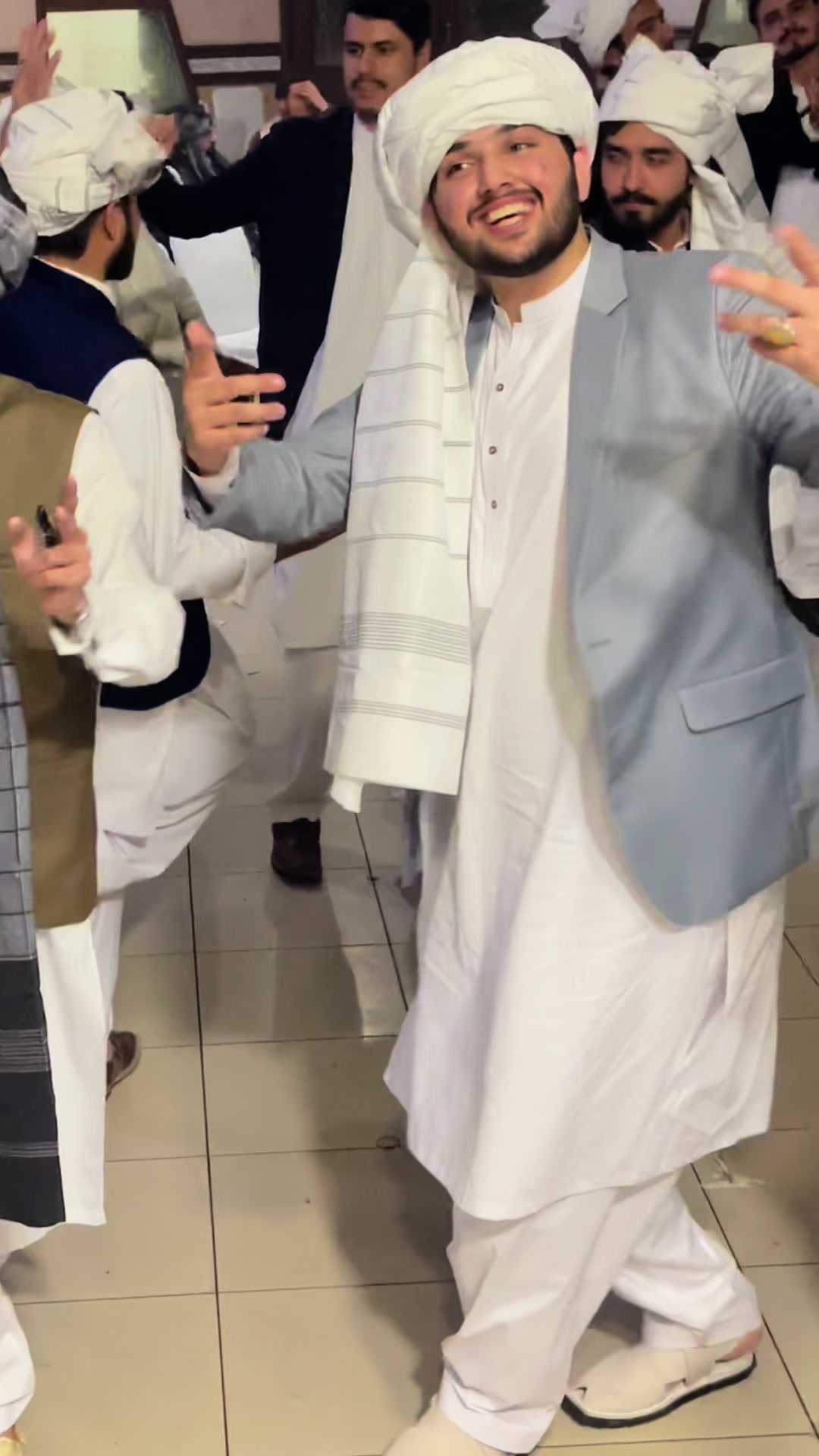 @ثاقب خان نیازی بلوخیل