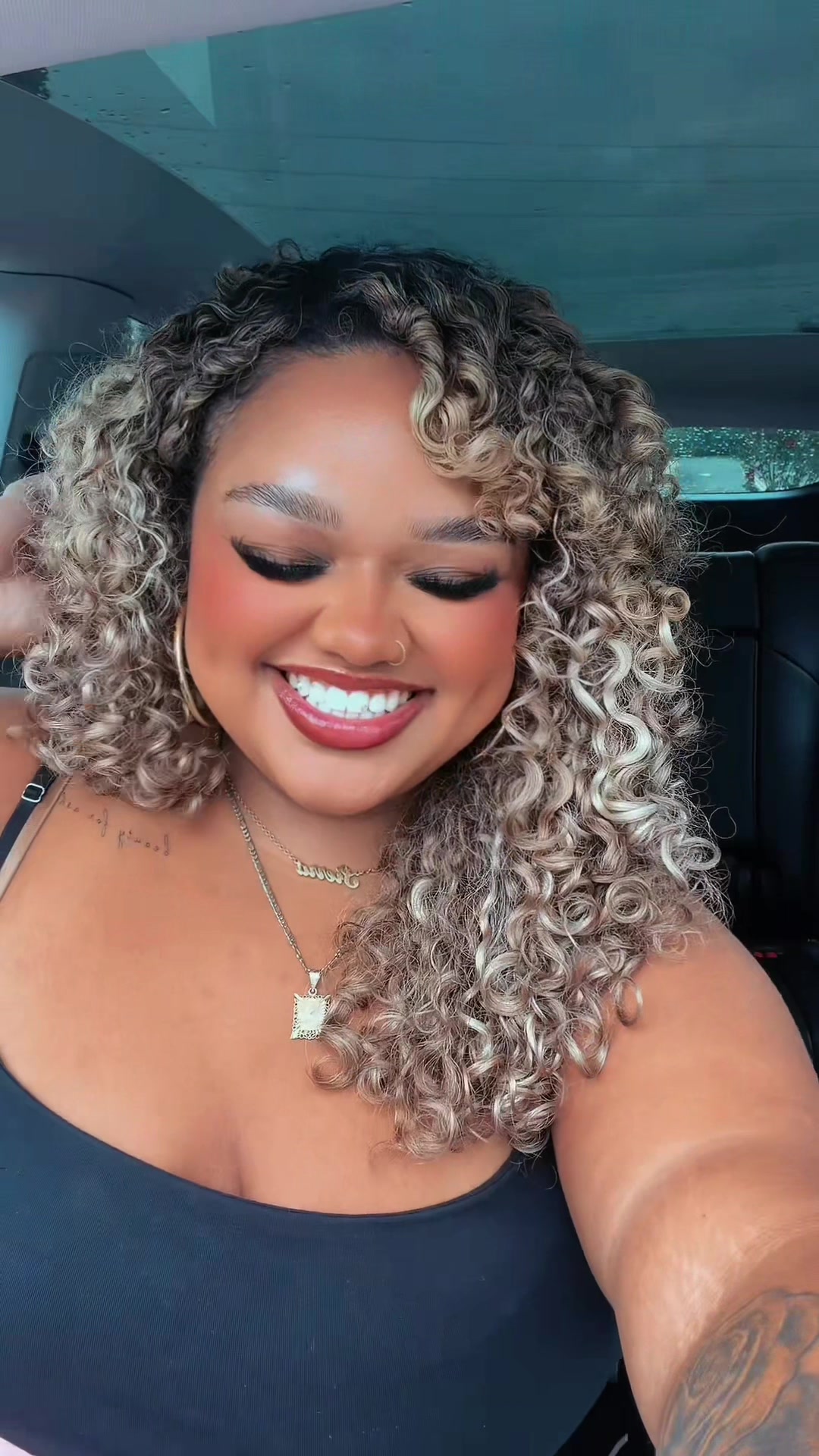 @Curlyheadsierra 💗