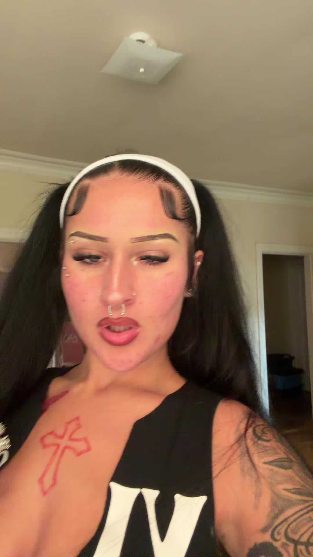 @kat ✮⋆˙