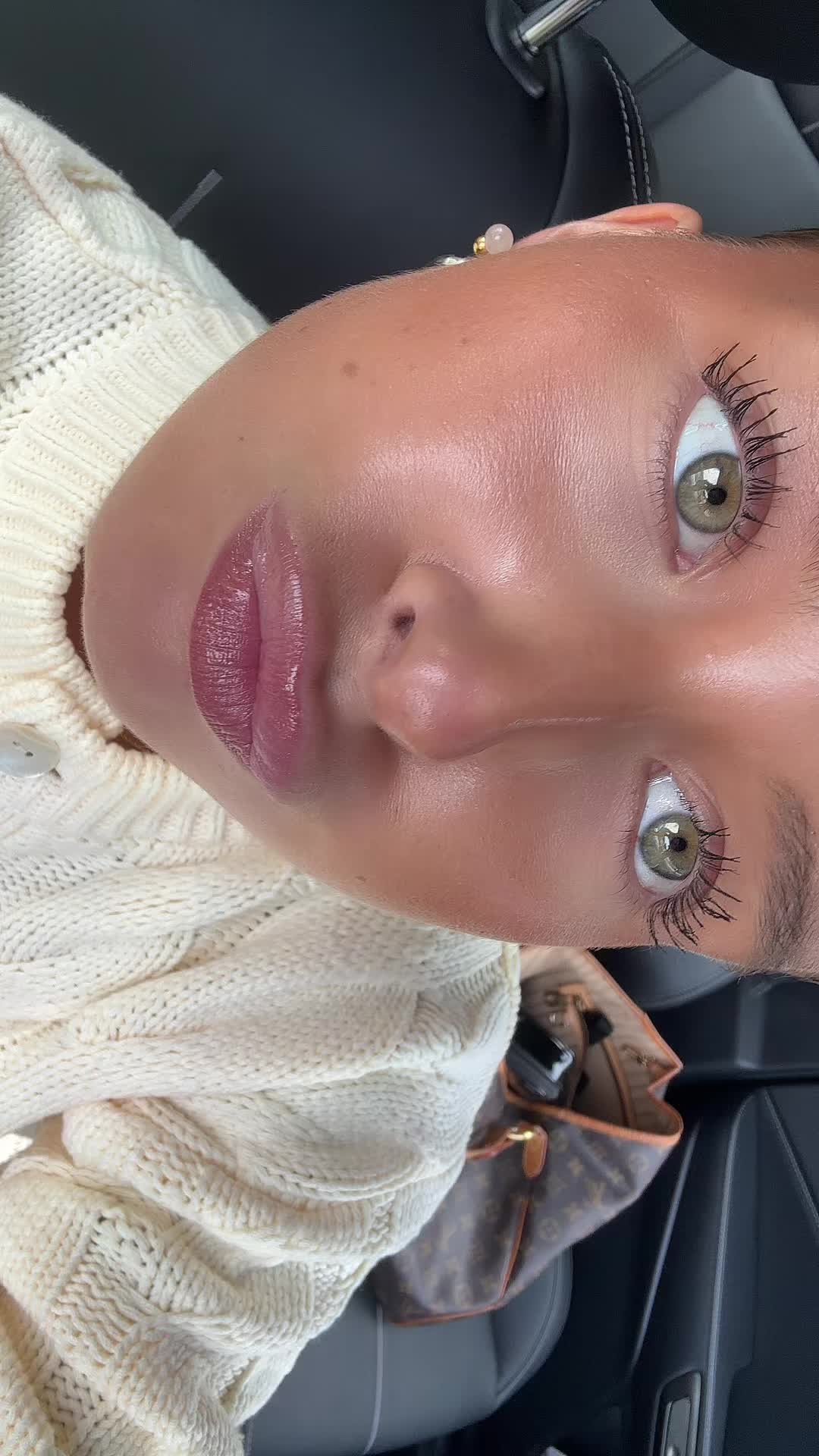 @Bellabus