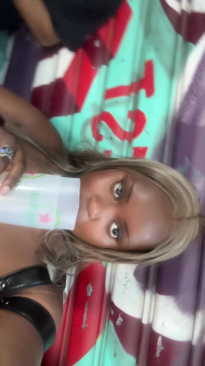 @Besosxoxo