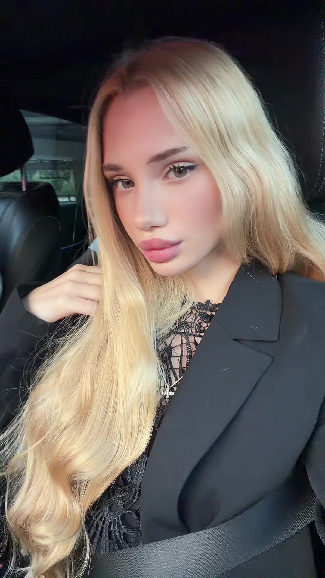 @vvsuurr