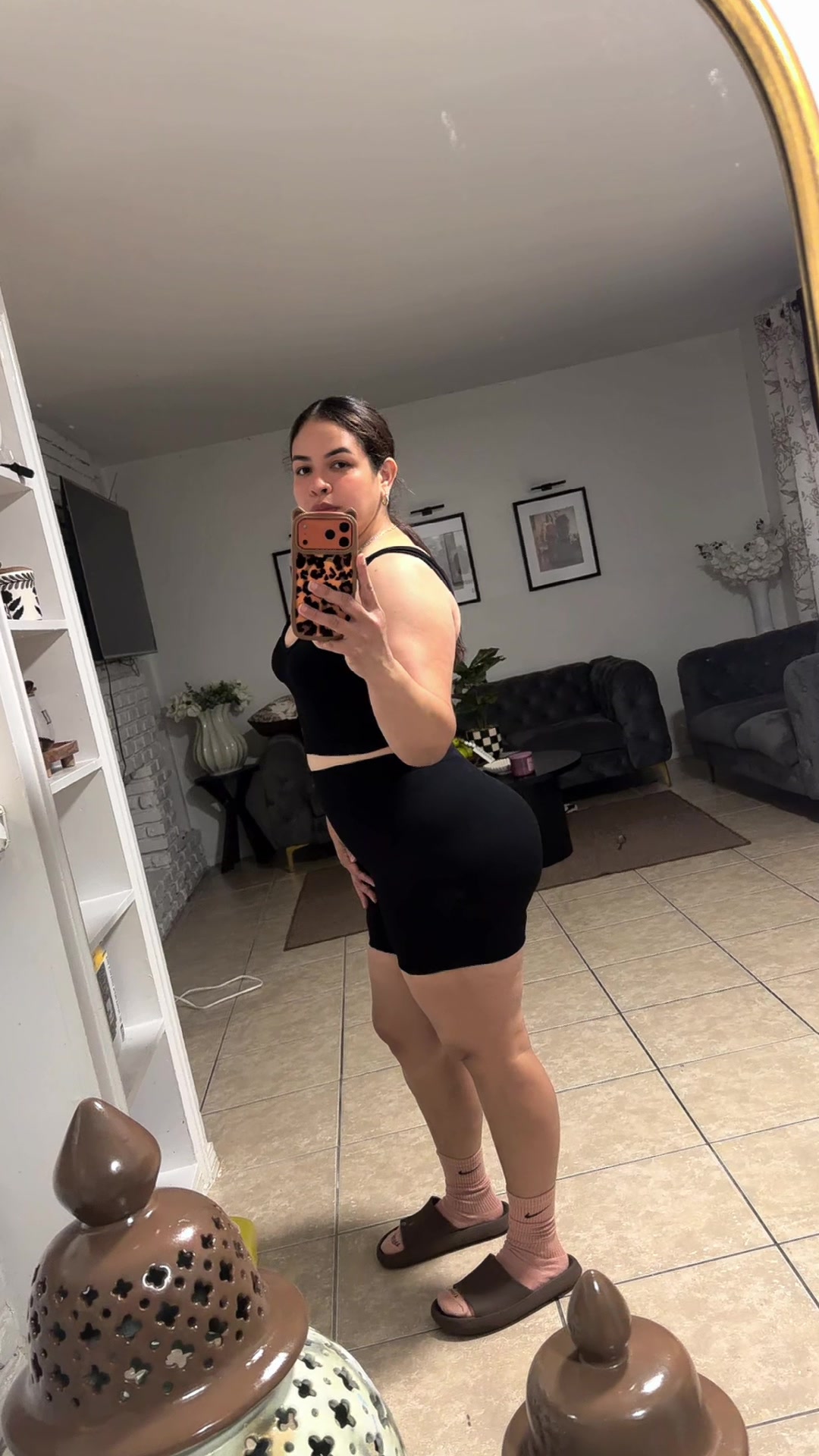 @Elisa🦋🌸🍒