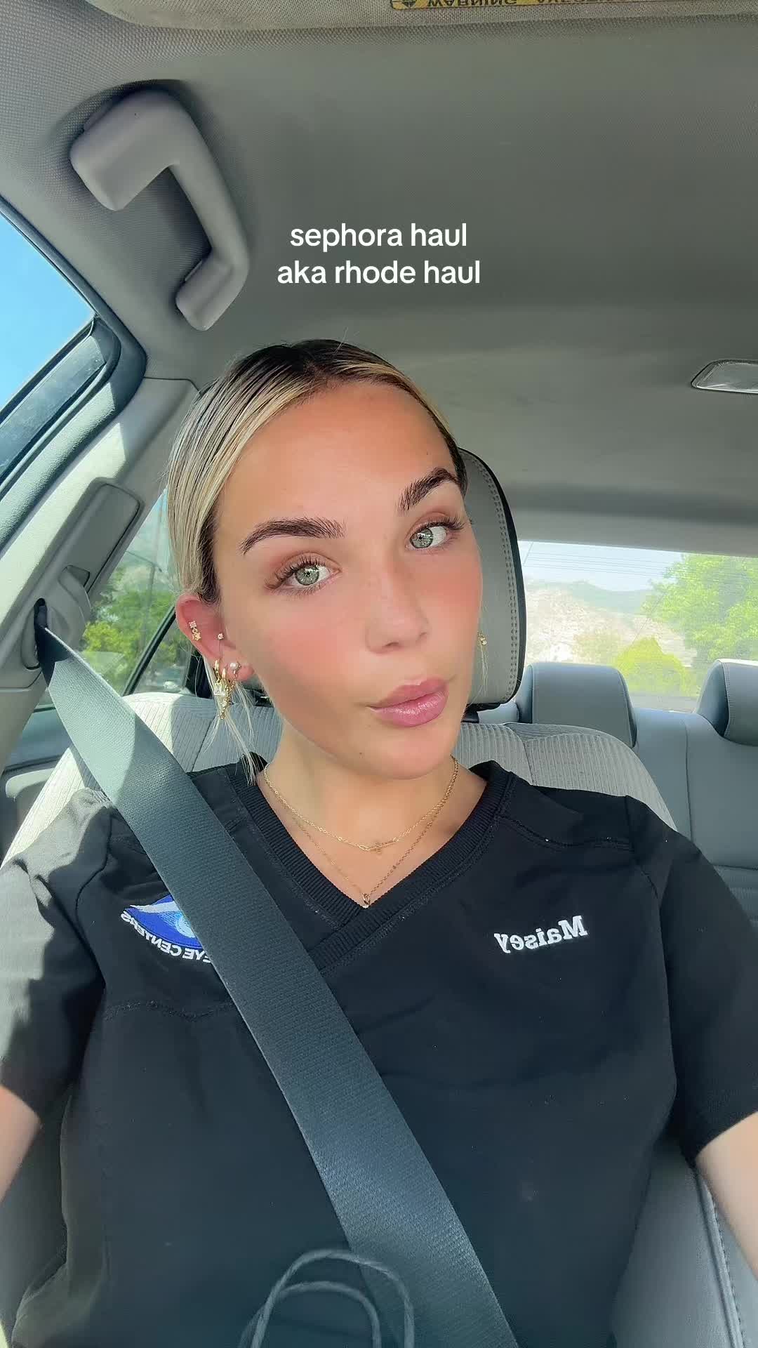 @MAISEY RAY