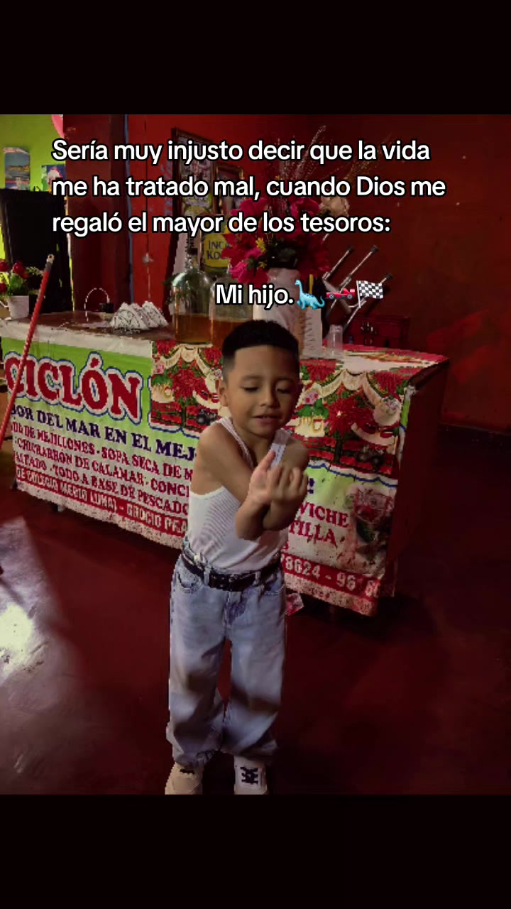 @ana saravia 48