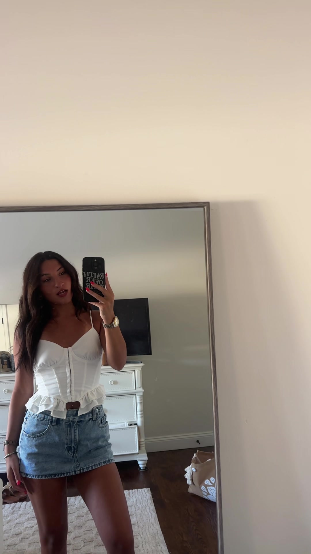 @𝐀 𝐑 𝐈 🧸