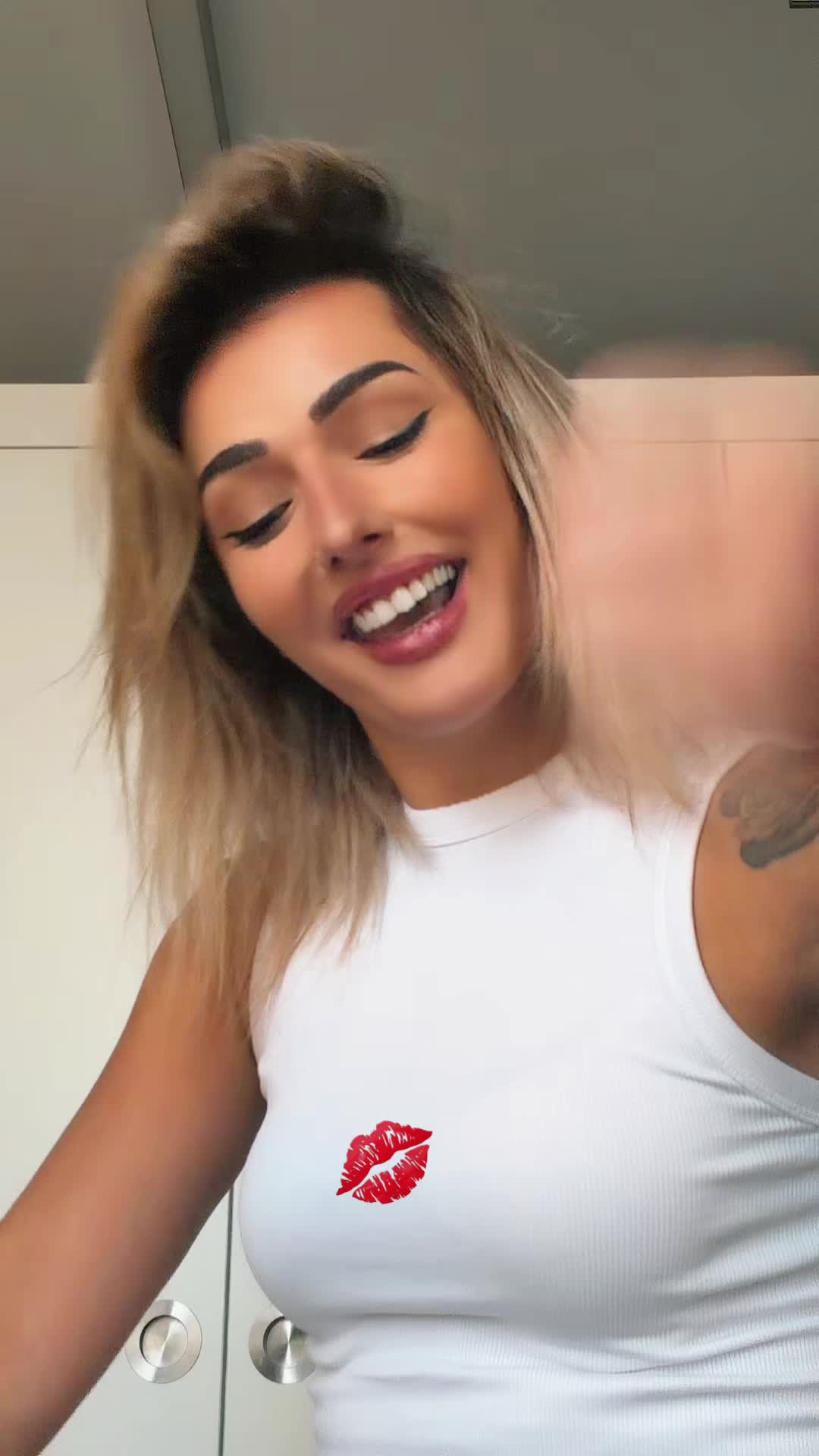 @alessandra