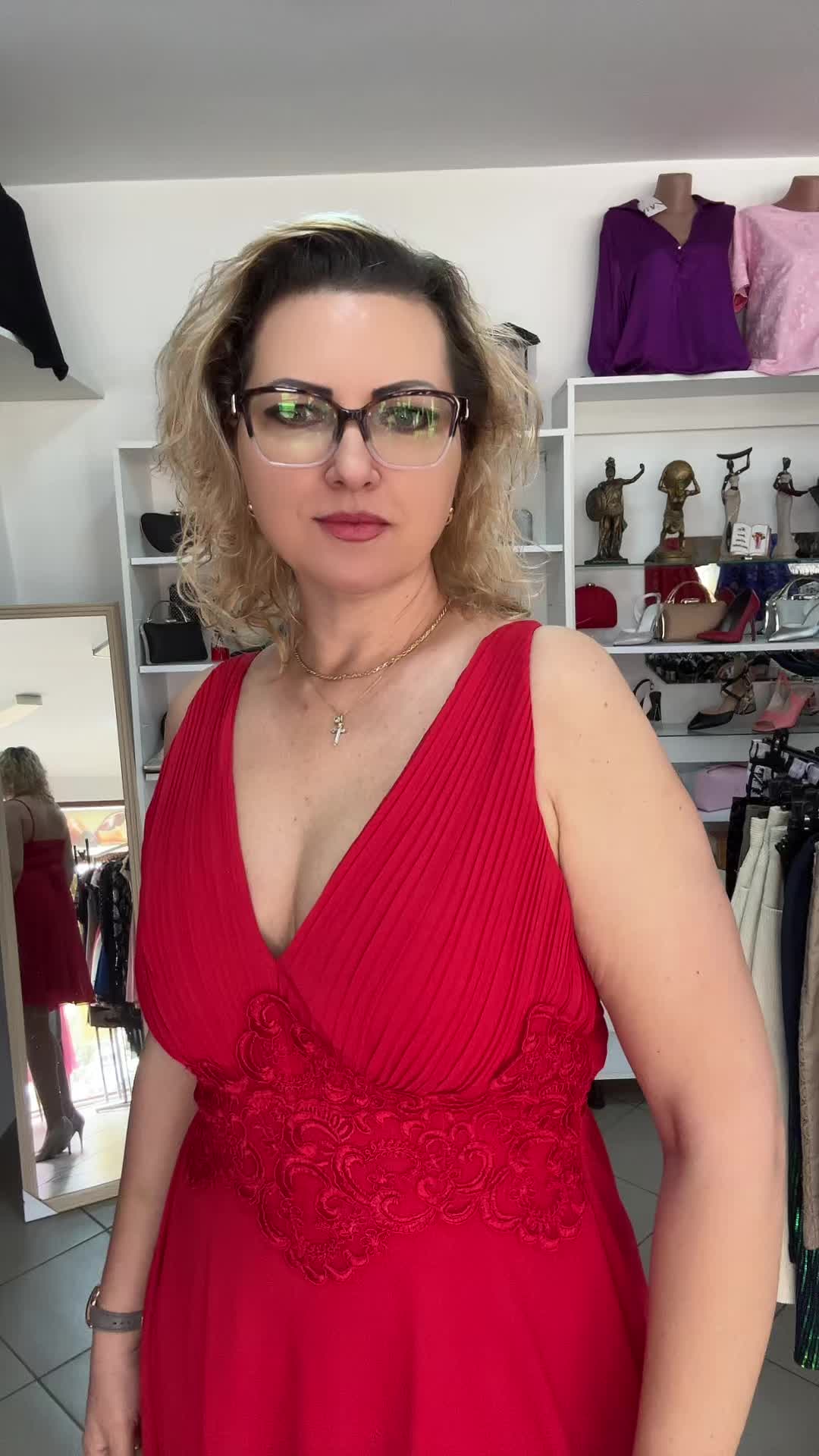 @Elena Ely