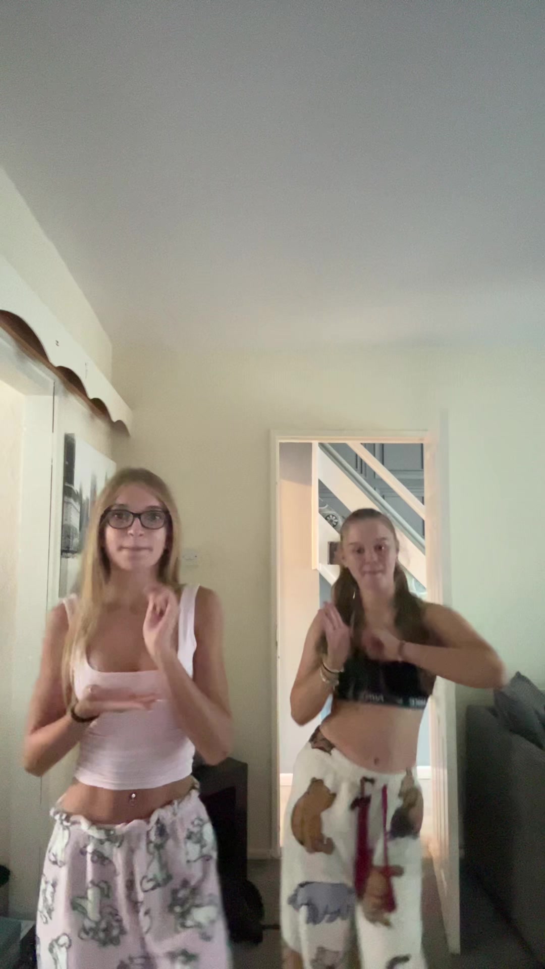 @privv.xo4