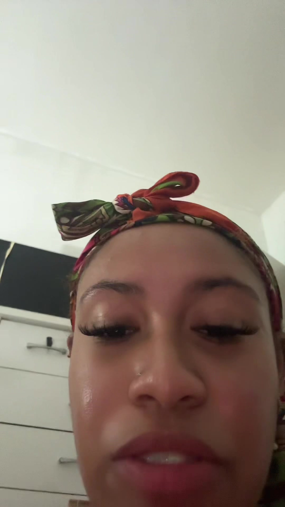 @Myleftcheeck