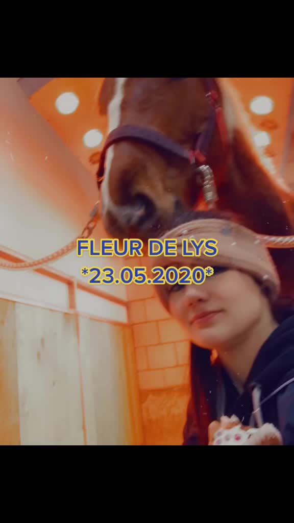 @Fleur&Sarina