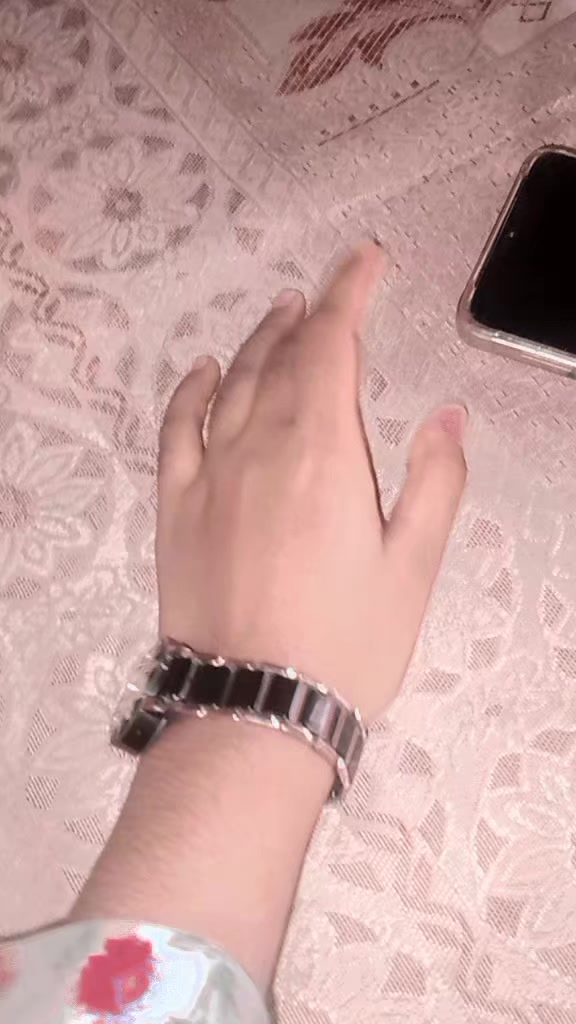 @𝓐𝔀𝓪𝓻𝓪 𝓹𝓪𝓷𝓬𝓱𝓲🍁 🕊️